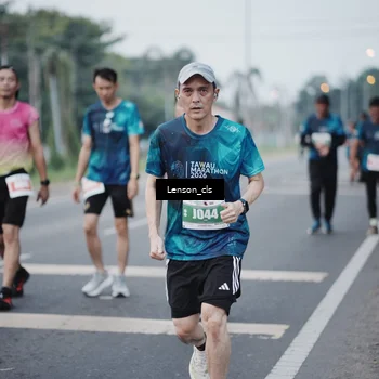Runner Photo 4384214