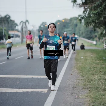 Runner Photo 4384228