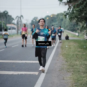 Runner Photo 4384232