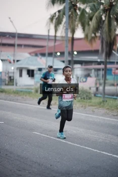 Runner Photo 4384254