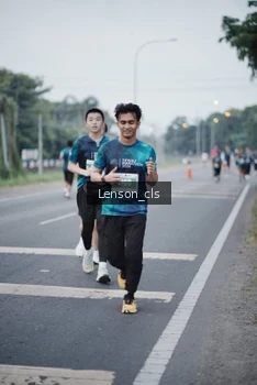 Runner Photo 4384258