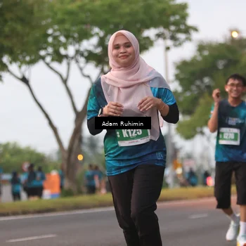 Runner Photo 4384312
