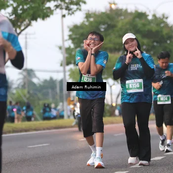 Runner Photo 4384316