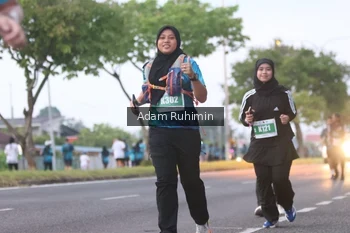 Runner Photo 4384340