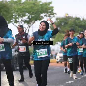 Runner Photo 4384360