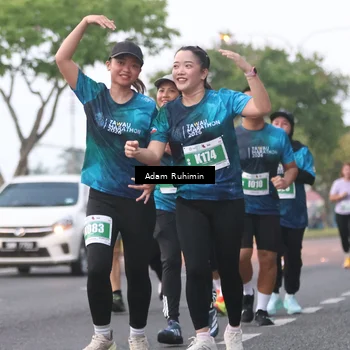 Runner Photo 4384374