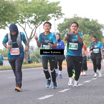 Runner Photo 4384415