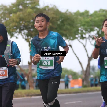 Runner Photo 4384416