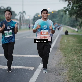 Runner Photo 4384419