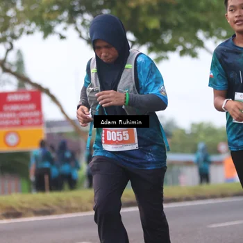 Runner Photo 4384423