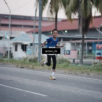 Runner Photo 4384425