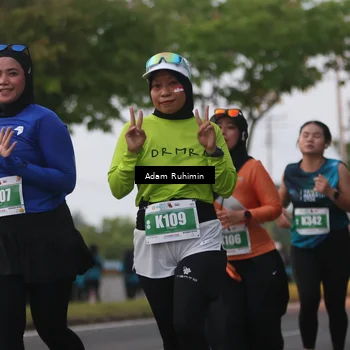 Runner Photo 4384429