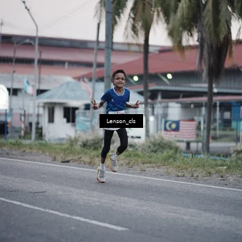 Runner Photo 4384437