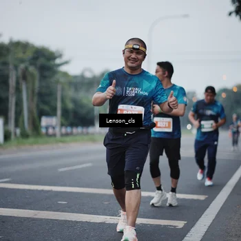 Runner Photo 4384439