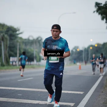 Runner Photo 4384440
