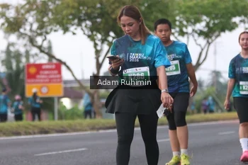 Runner Photo 4384448