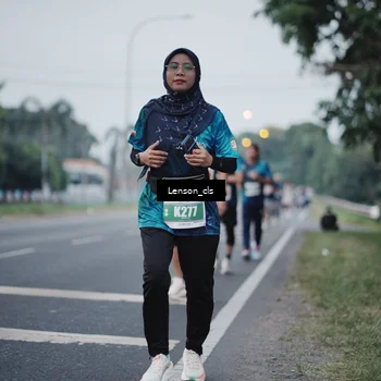 Runner Photo 4384468