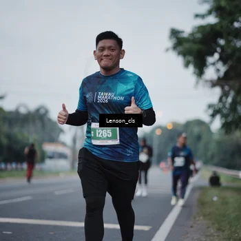 Runner Photo 4384475