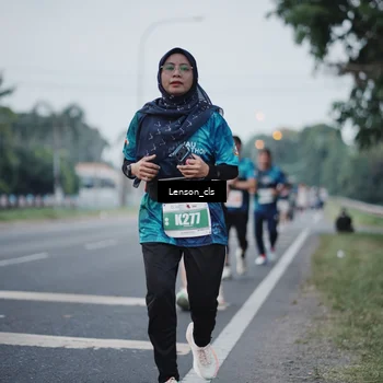 Runner Photo 4384479