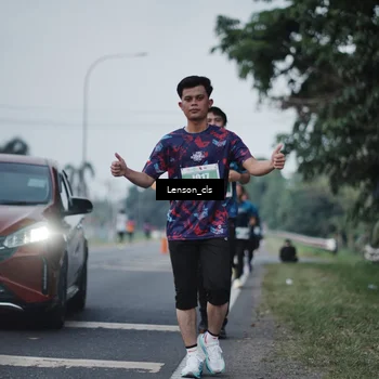 Runner Photo 4384514