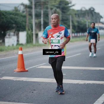 Runner Photo 4384533