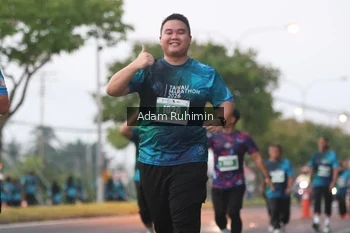 Runner Photo 4384544