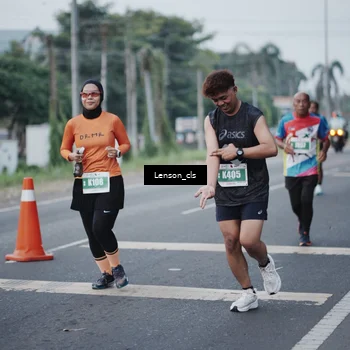 Runner Photo 4384545