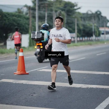 Runner Photo 4384572
