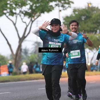 Runner Photo 4384584