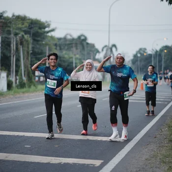 Runner Photo 4384591