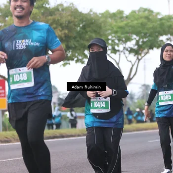Runner Photo 4384617