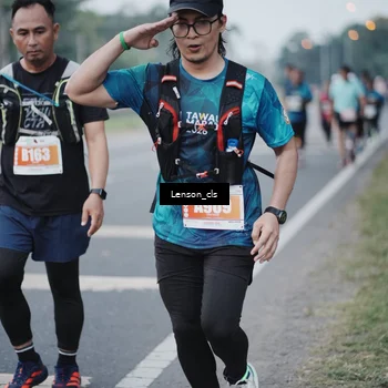 Runner Photo 4384626