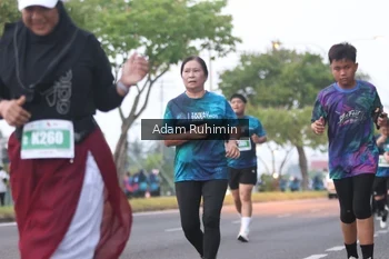 Runner Photo 4384699