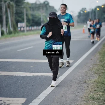 Runner Photo 4384723