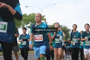 Runner Photo 4384725