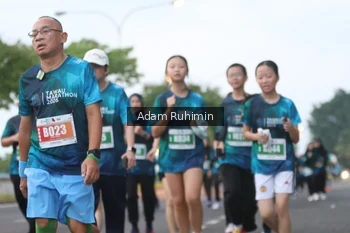 Runner Photo 4384728