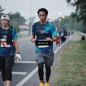 Runner Photo 4384736
