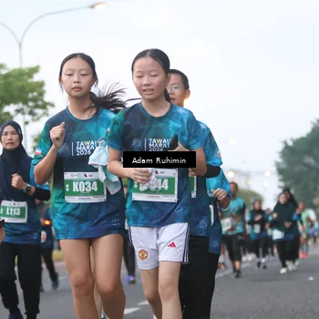 Runner Photo 4384751