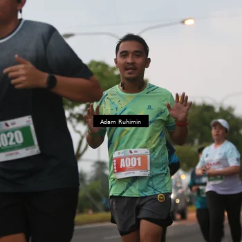 Runner Photo 4384773
