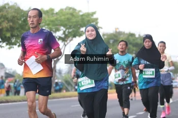 Runner Photo 4384775