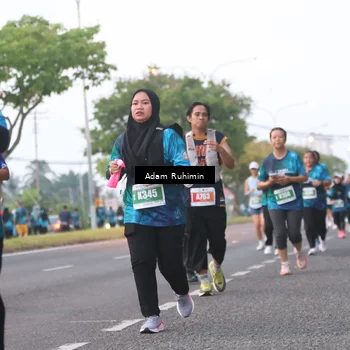 Runner Photo 4384792