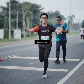 Runner Photo 4384795