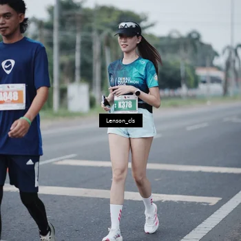 Runner Photo 4384797