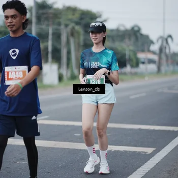 Runner Photo 4384802