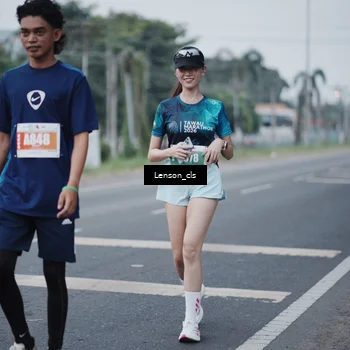 Runner Photo 4384813