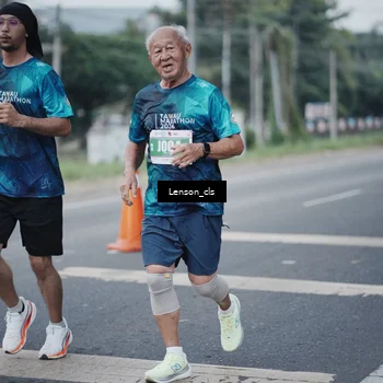 Runner Photo 4384877