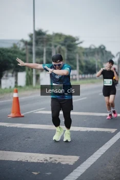 Runner Photo 4384881