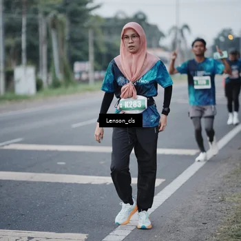 Runner Photo 4384908