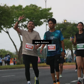 Runner Photo 4384913