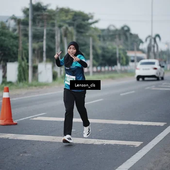 Runner Photo 4384918